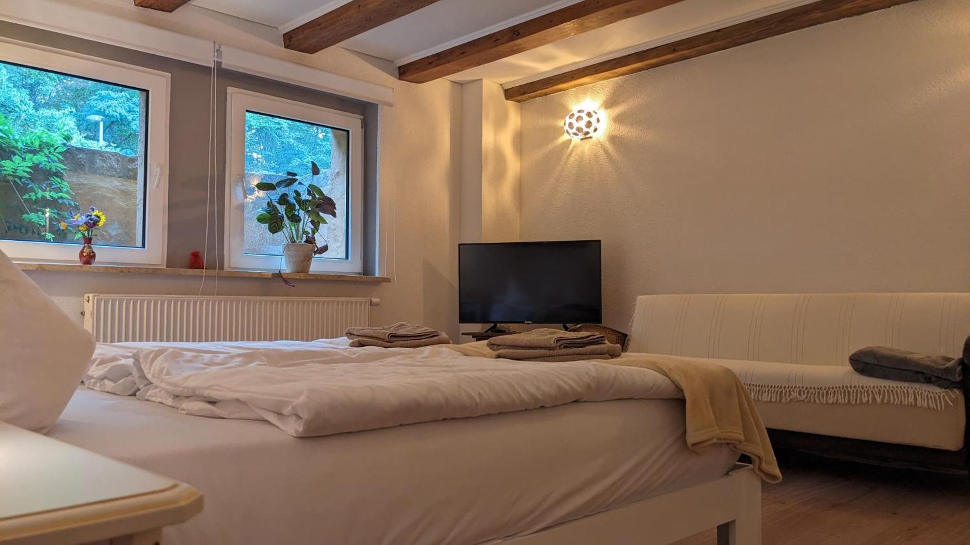 Familyandbike Villa Neupetershain ภายนอก รูปภาพ